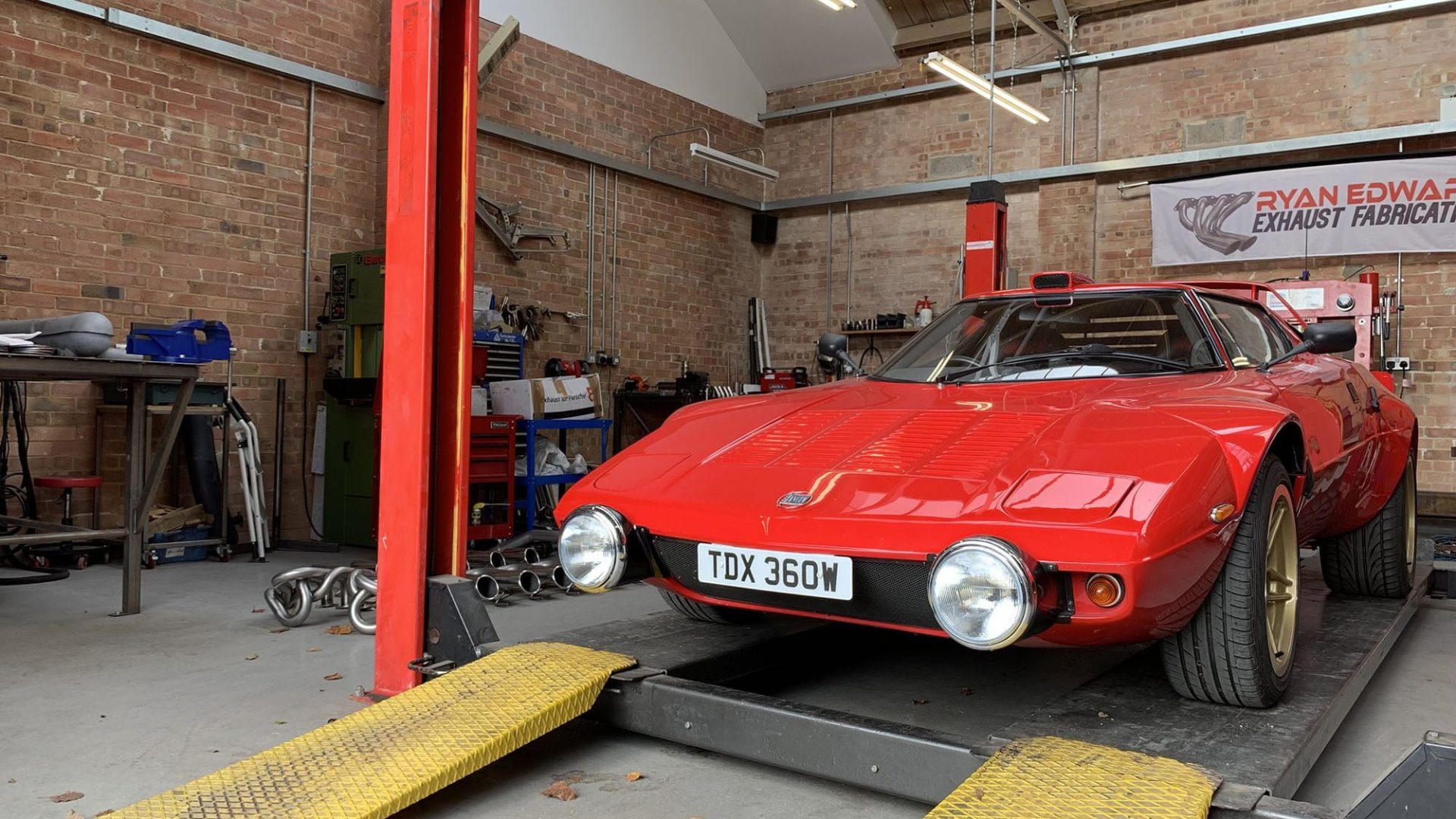 The Ultimate Guide To Classic Car Shows In The Uk 1 Lancia Stratos At Classic Car Shows Like Bicester Heritage