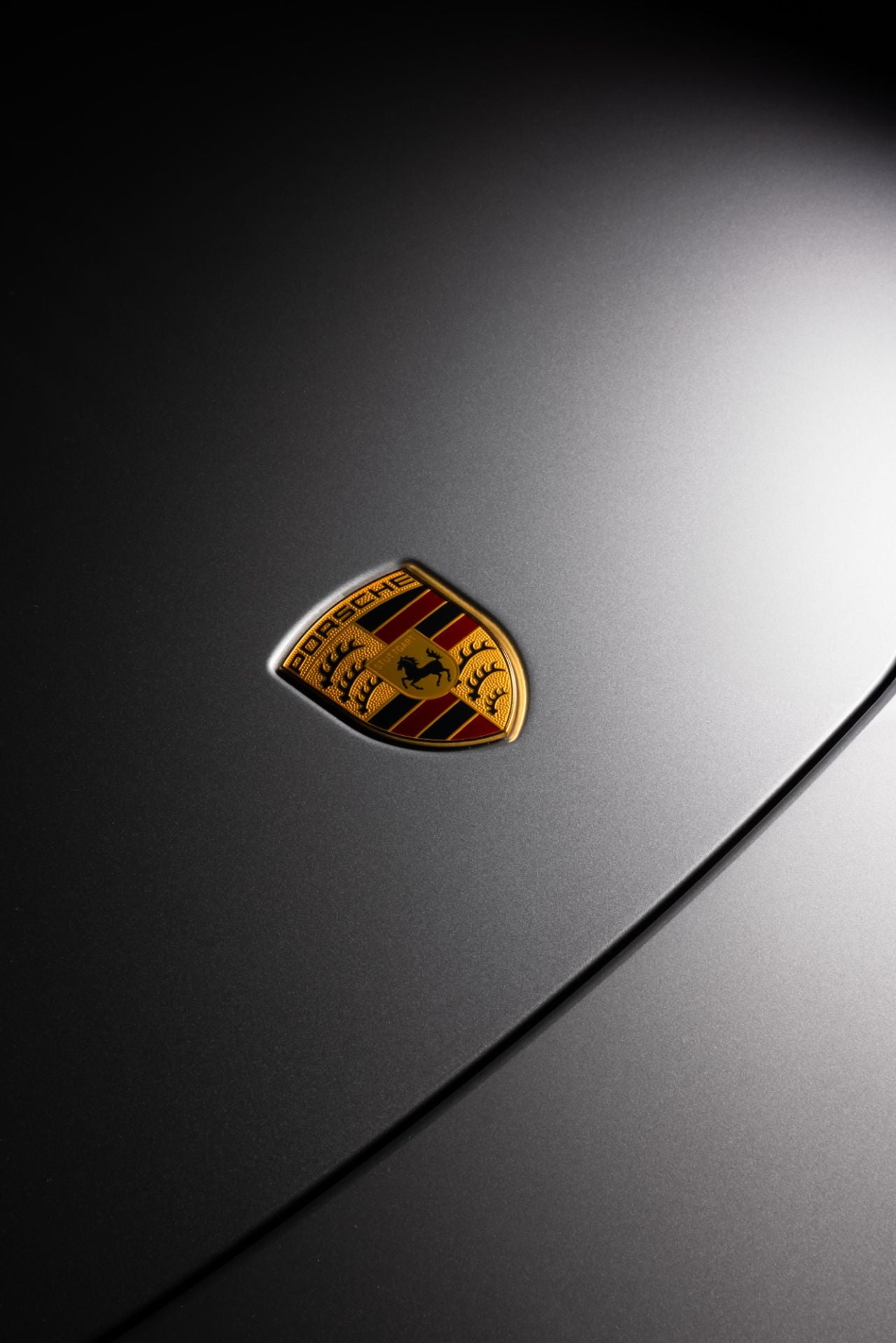 Silver Porsche 718 Cayman GTS bonnet badge